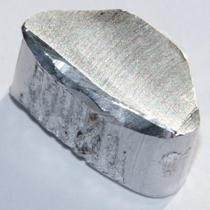 Nhôm là nguyên liệu kim loại phổ biến thứ 4 trên thế giới1