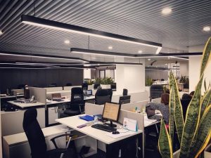 Đèn thả LED văn phòng cung cấp ánh sáng cho công việc hiệu quả -1