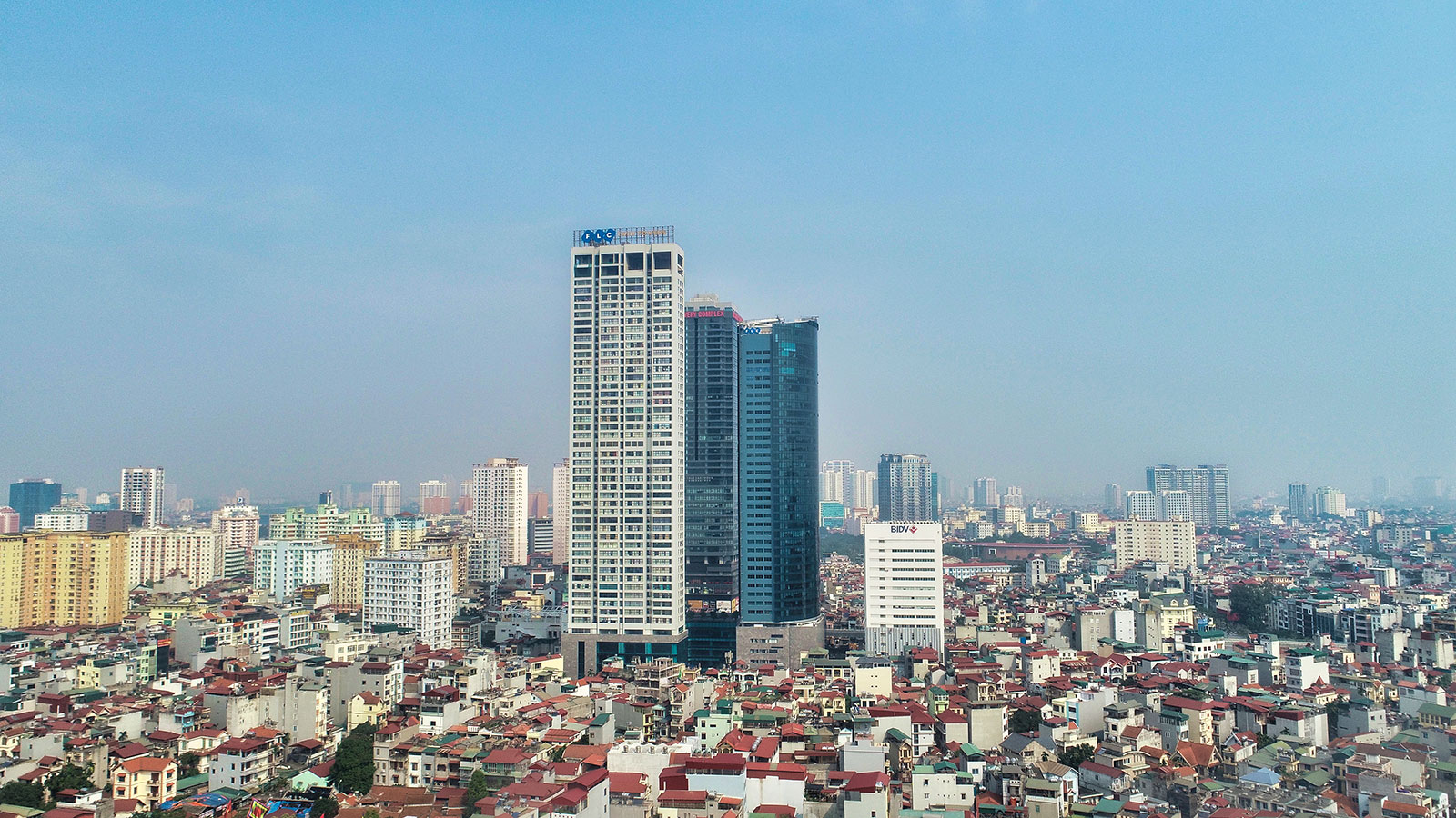 An Phước Thi Công Đèn Trang Trí Tiền Sảnh FLC Twin Tower