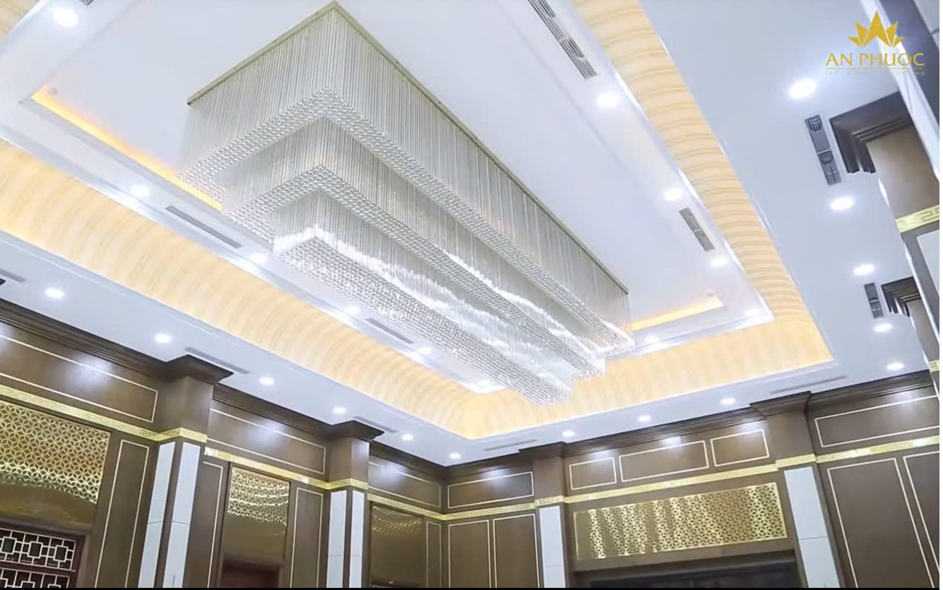 [VIDEO] Kiệt Tác Đèn Mâm Pha Lê Cực Khủng Tại Tỉnh Ủy Hưng Yên – Dấu Ấn Đẳng Cấp Của Đèn An Phước