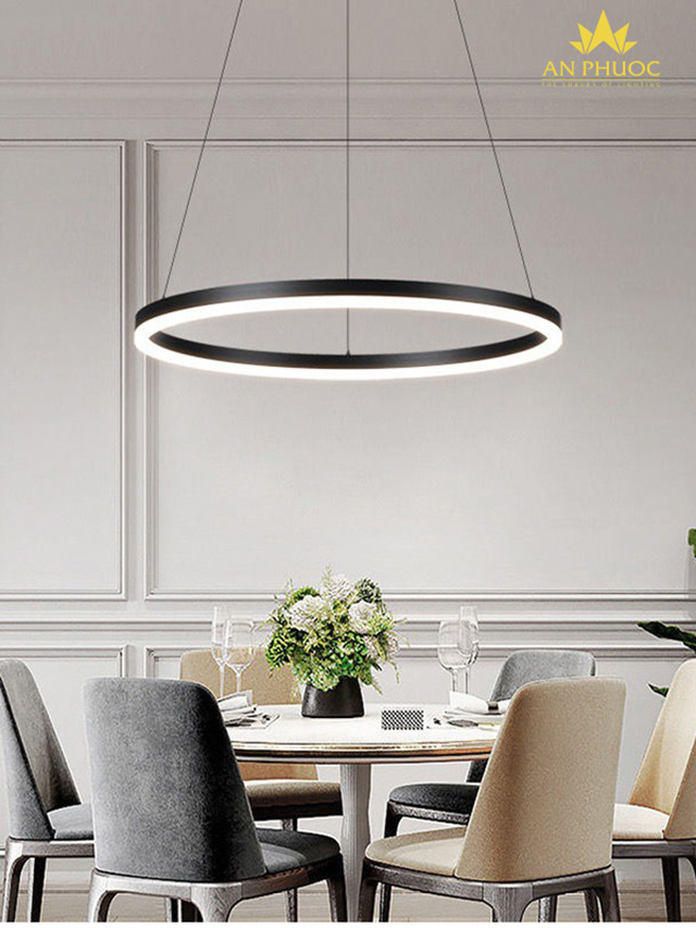 Ứng dụng đèn thả tròn cho bàn ăn gia đình