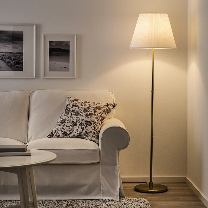 Đèn cây dáng thẳng truyền thống