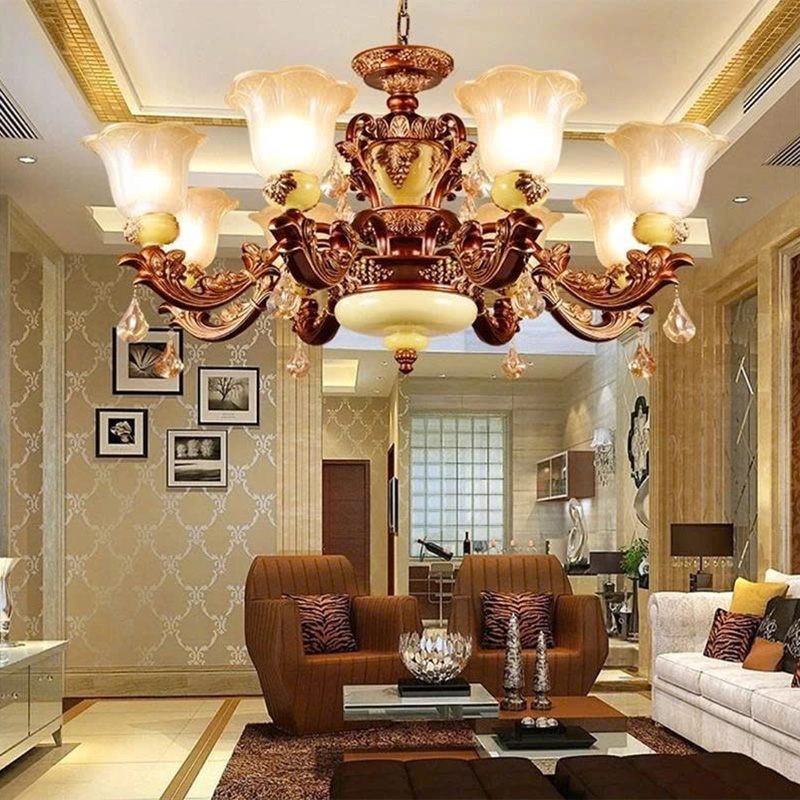 Mẫu đèn chùm châu Âu phòng khách cổ điển